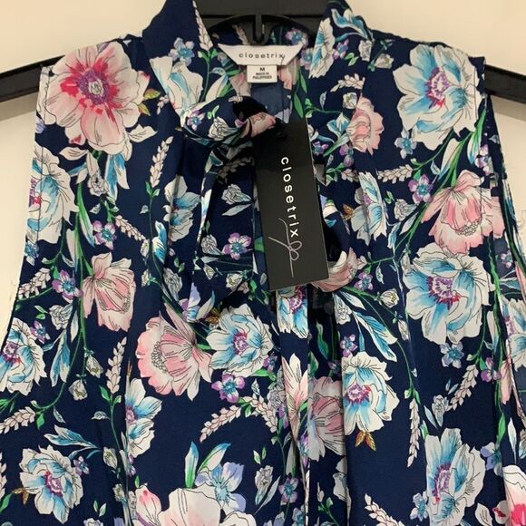 Closetrix Floral printed Blouse NWT - Picture 2 of 6
